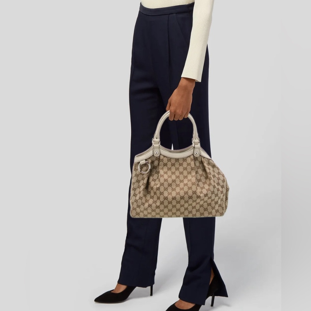 Authentic Gucci GG Canvas Sukey Medium - Picture 7 of 7